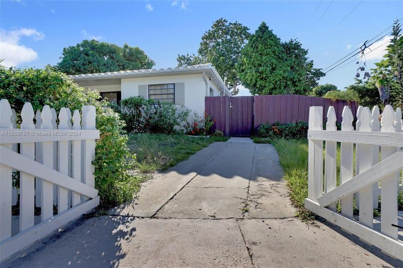Picture of 17130 NE 7Th Ave, North Miami Beach FL 33162