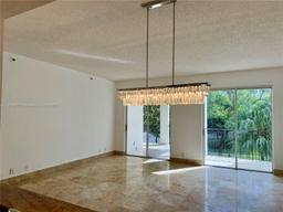 Picture of 3700 Island Blvd # C202, Aventura, FL 33160
