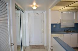 Picture of 2720 N Pine Island Rd # 104, Sunrise, FL 33322
