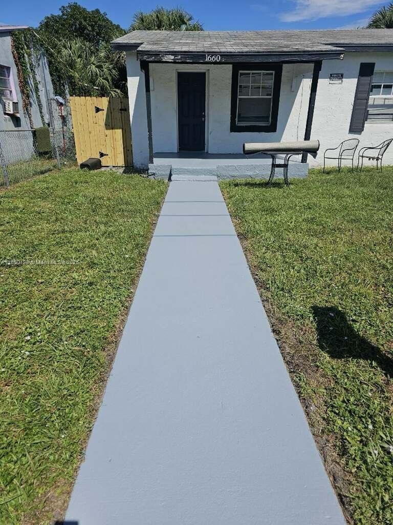 Picture of 1660 W 26Th St, Riviera Beach FL 33404