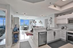 Picture of 2641 N Flamingo Rd # 2406N, Sunrise, FL 33323