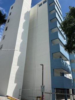 Picture of 5050 NW 7Th St # 403, Miami, FL 33126