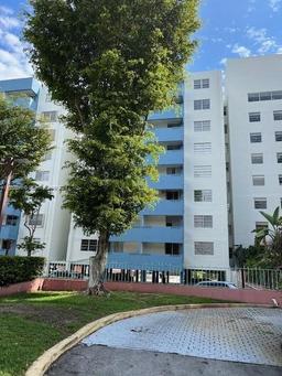 Picture of 5050 NW 7Th St # 403, Miami, FL 33126