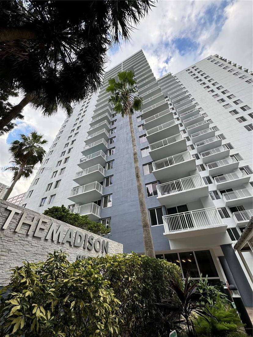 Picture of 850 N Miami Ave # 1810, Miami FL 33136