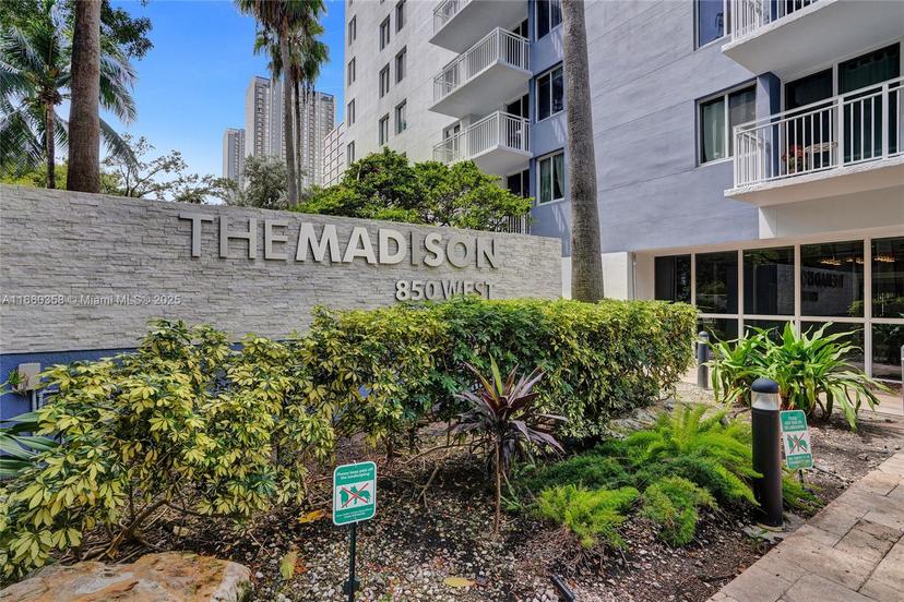 Picture of 850 N Miami Ave # 1810, Miami FL 33136
