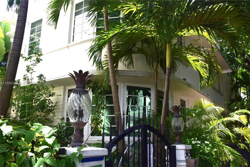 Picture of 349 Meridian Ave # B105, Miami Beach FL 33139