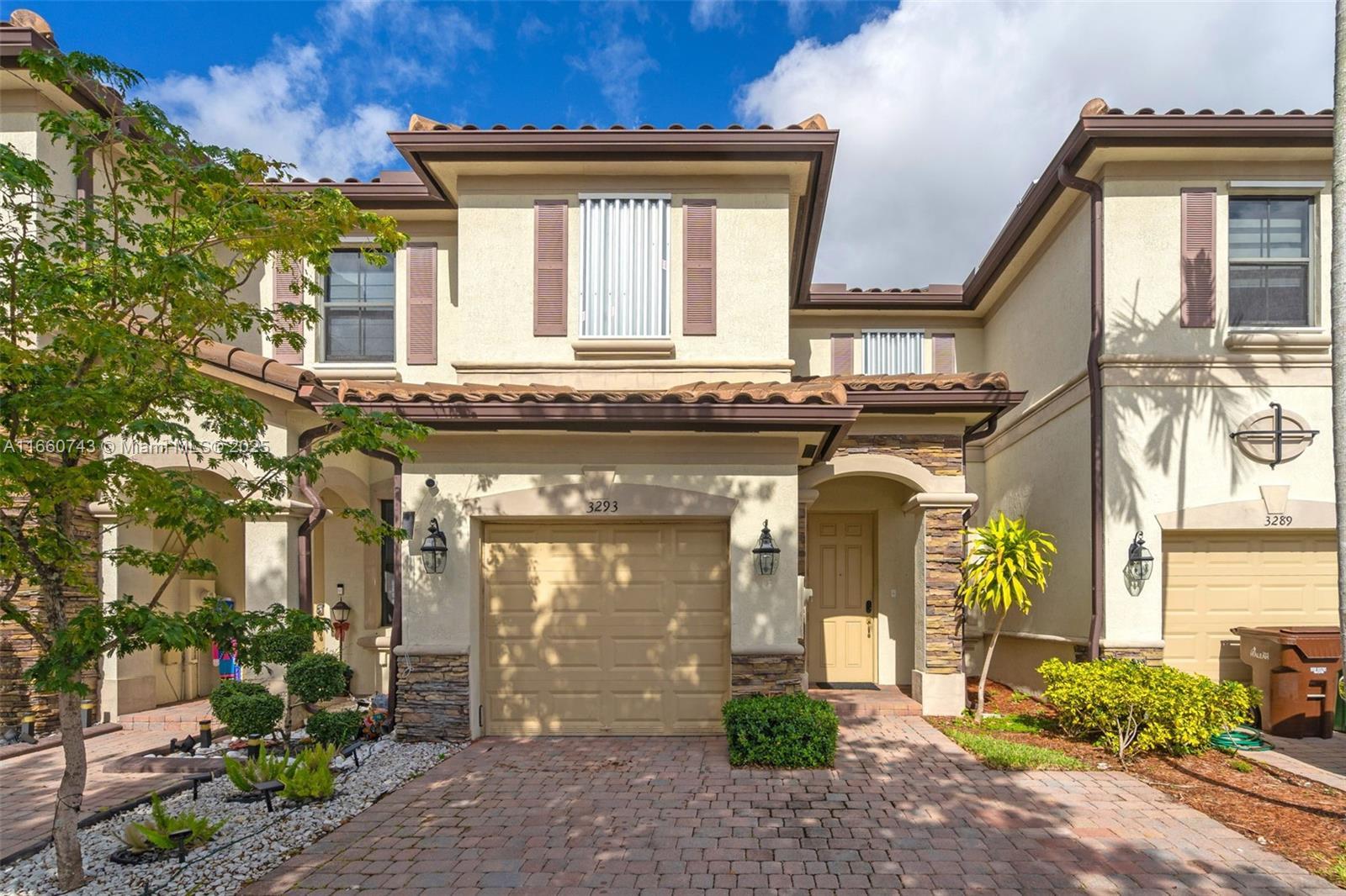 Picture of 3293 W 94Th Ter, Hialeah, FL 33018
