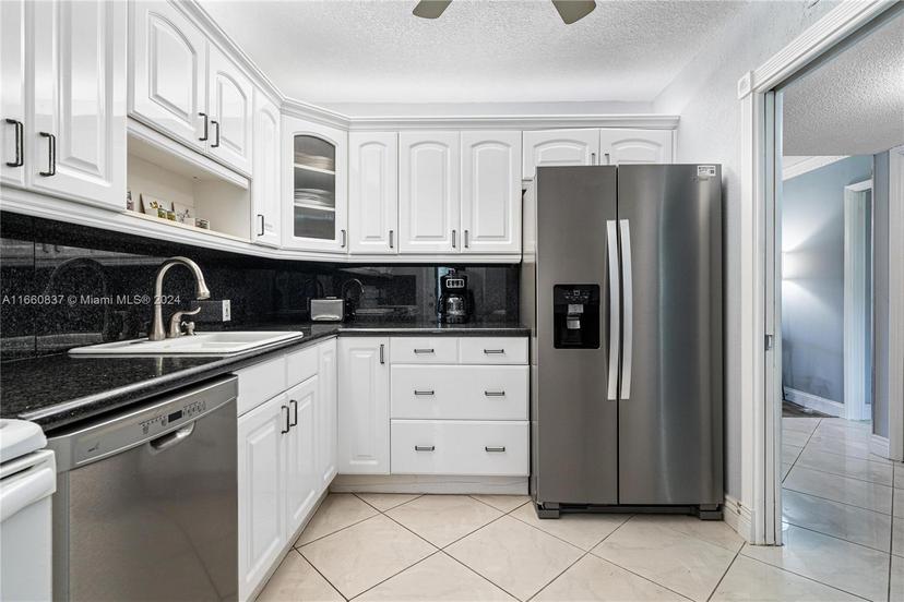 Picture of 2600 S Course Dr # 301, Pompano Beach FL 33069