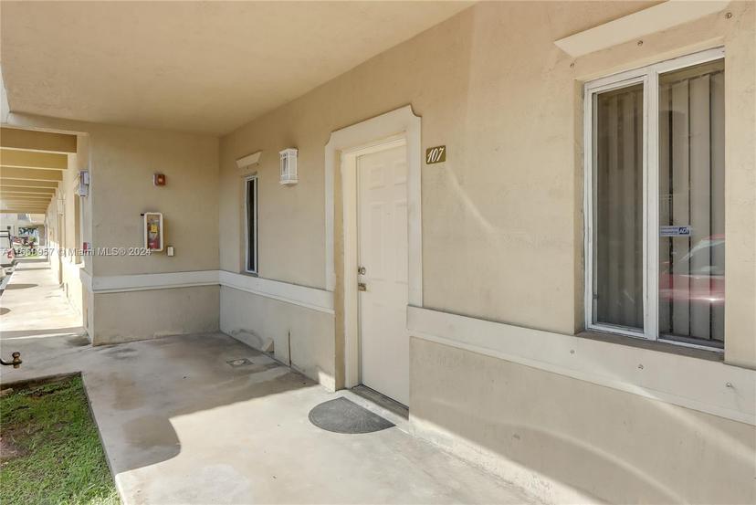 Picture of 7991 NW 8Th St # 107B, Miami FL 33126