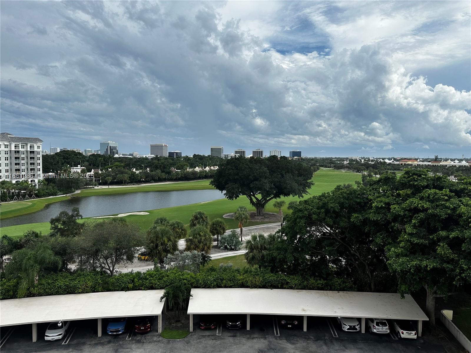 Picture of 2425 Presidential Way # 704, West Palm Beach, FL 33401