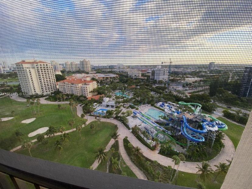 Picture of 20335 W Country Club Dr # 2009, Aventura FL 33180