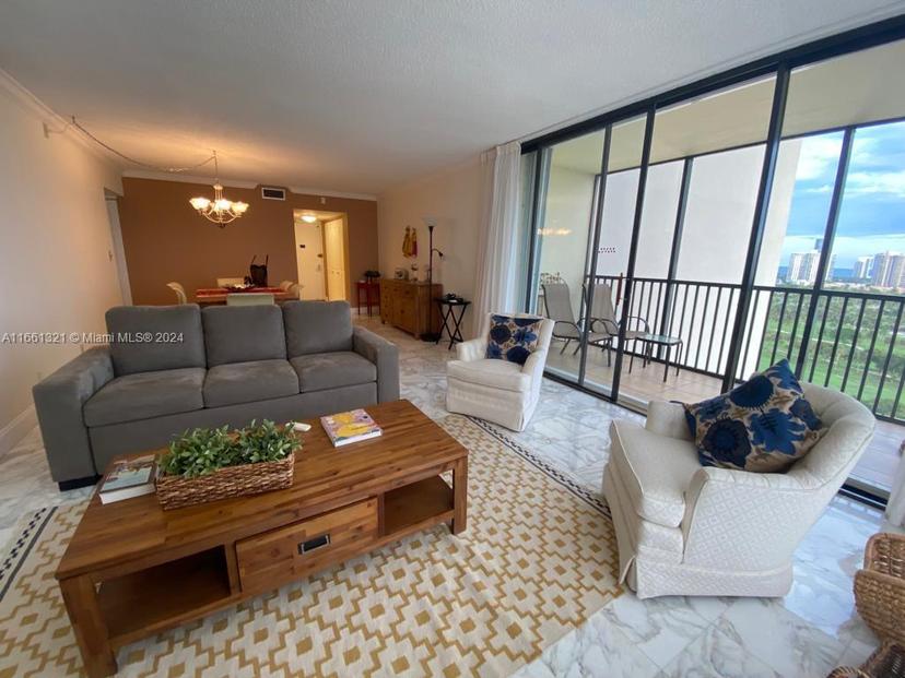 Picture of 20335 W Country Club Dr # 2009, Aventura FL 33180