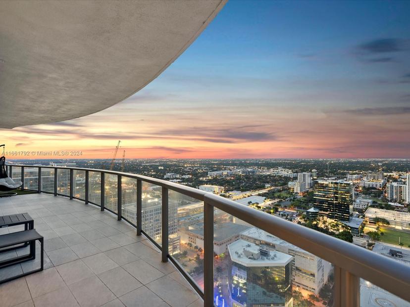 Picture of 100 E Las Olas Blvd # 4001, Fort Lauderdale FL 33301
