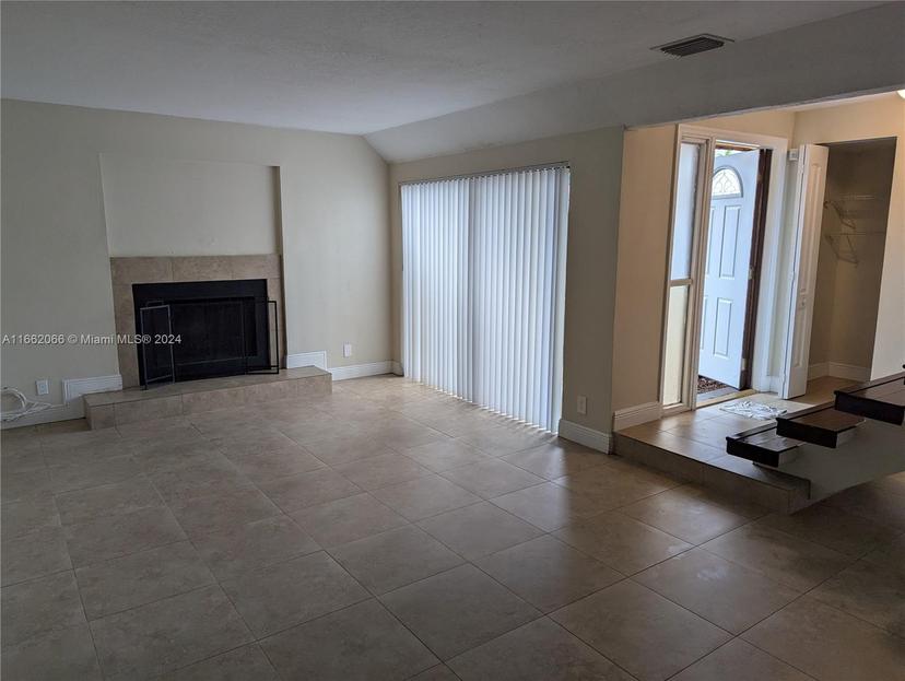 Picture of 3514 Gardens East Dr # A, Palm Beach Gardens FL 33410