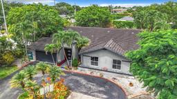 Picture of 8611 SW 82Nd Ter, Miami, FL 33143