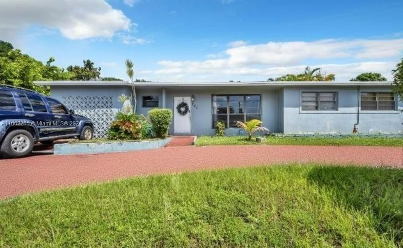 Picture of 665 NE 172Nd St, Miami FL 33162