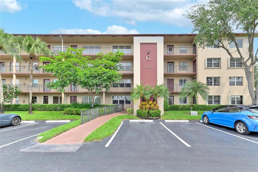 Picture of 13255 SW 9Th Ct # 114G, Pembroke Pines FL 33027