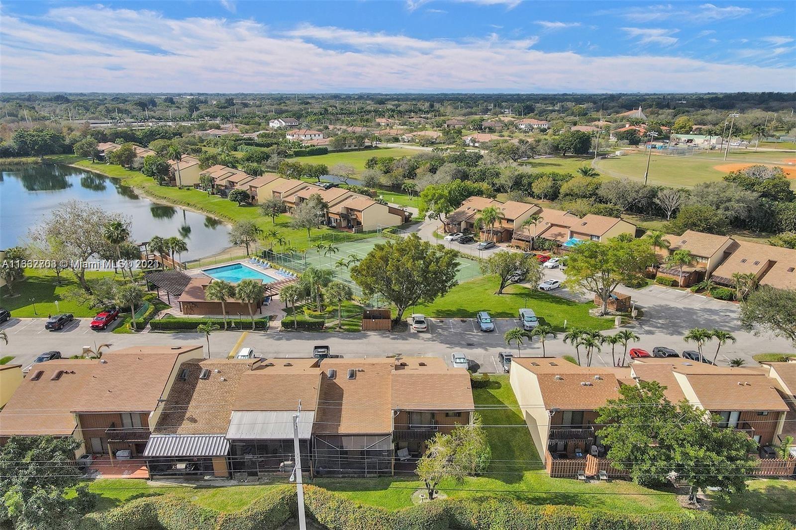 Picture of 4206 SW 87Th Ter # 4206, Davie, FL 33328