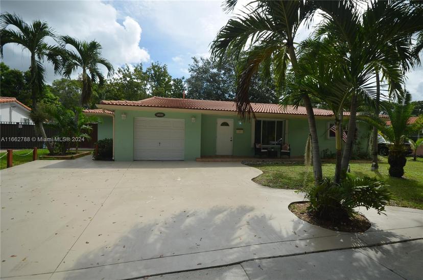 Picture of 14231 Lake Saranac Ave, Miami Lakes FL 33014