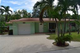 Picture of 14231 Lake Saranac Ave, Miami Lakes, FL 33014
