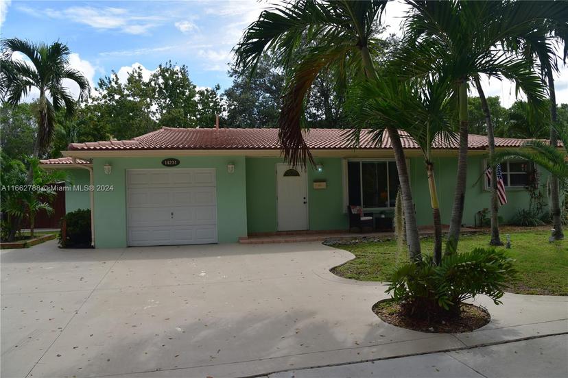 Picture of 14231 Lake Saranac Ave, Miami Lakes FL 33014