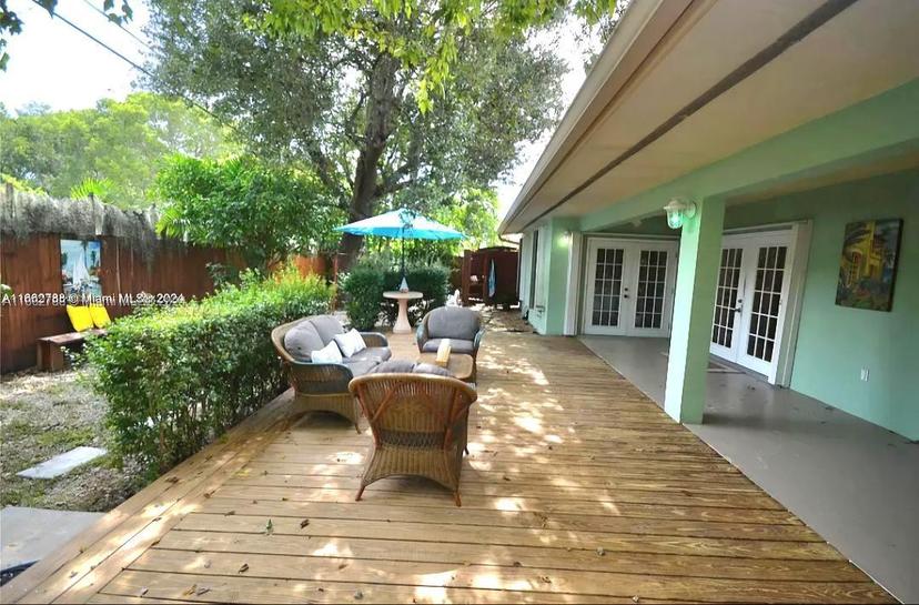 Picture of 14231 Lake Saranac Ave, Miami Lakes FL 33014