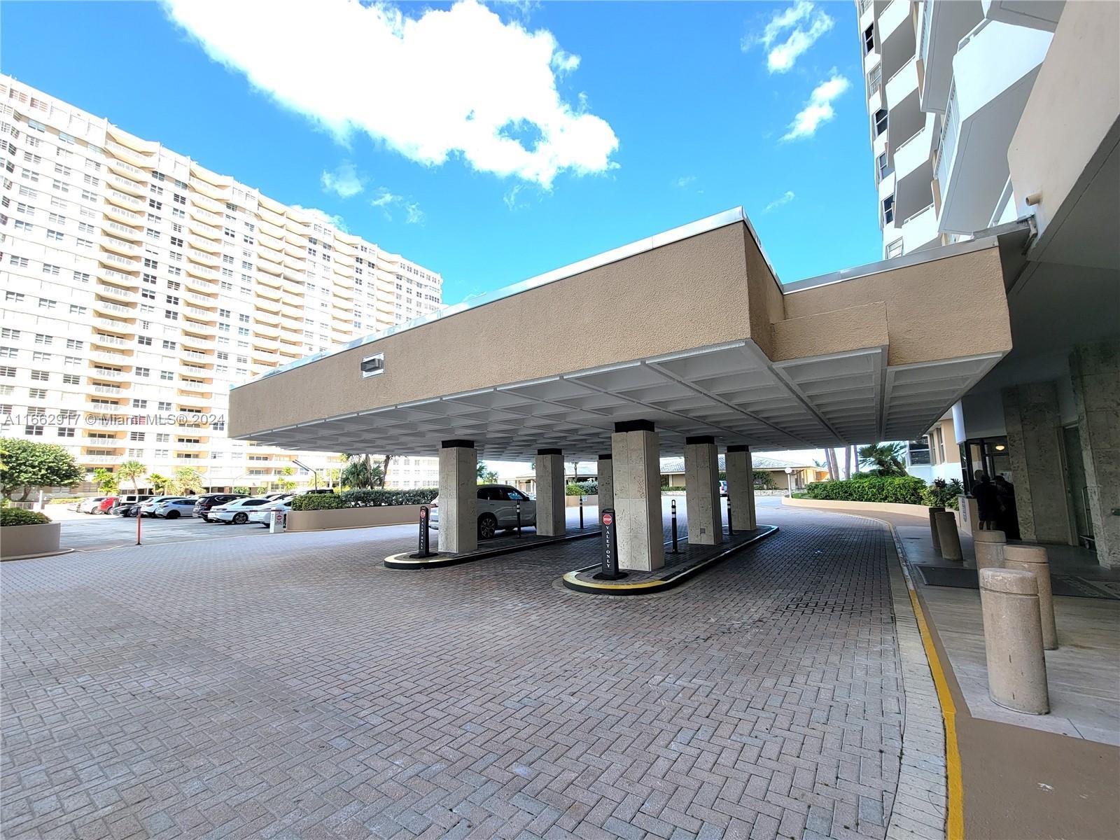 Picture of 1980 S Ocean Dr # 2C, Hallandale Beach, FL 33009