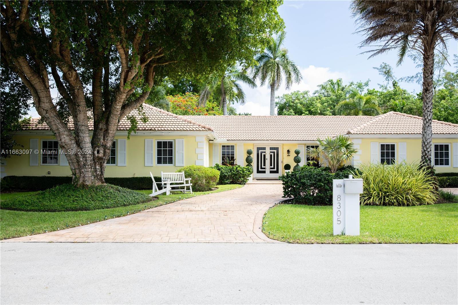 Picture of 8305 SW 171St St, Palmetto Bay, FL 33157