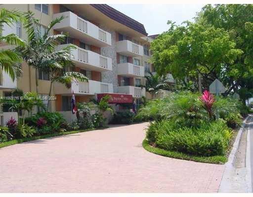 Picture of 1800 Sans Souci Blvd # 225, North Miami FL 33181