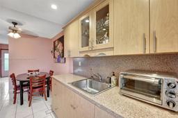 Picture of 17090 NE 14Th Ave # 209, North Miami Beach, FL 33162