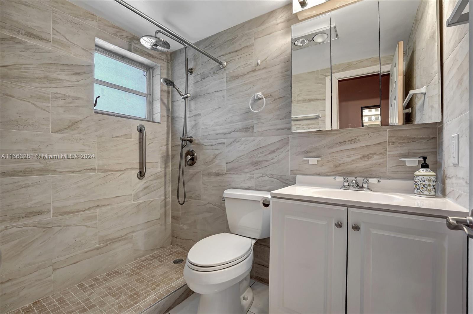 Picture of 17090 NE 14Th Ave # 209, North Miami Beach, FL 33162