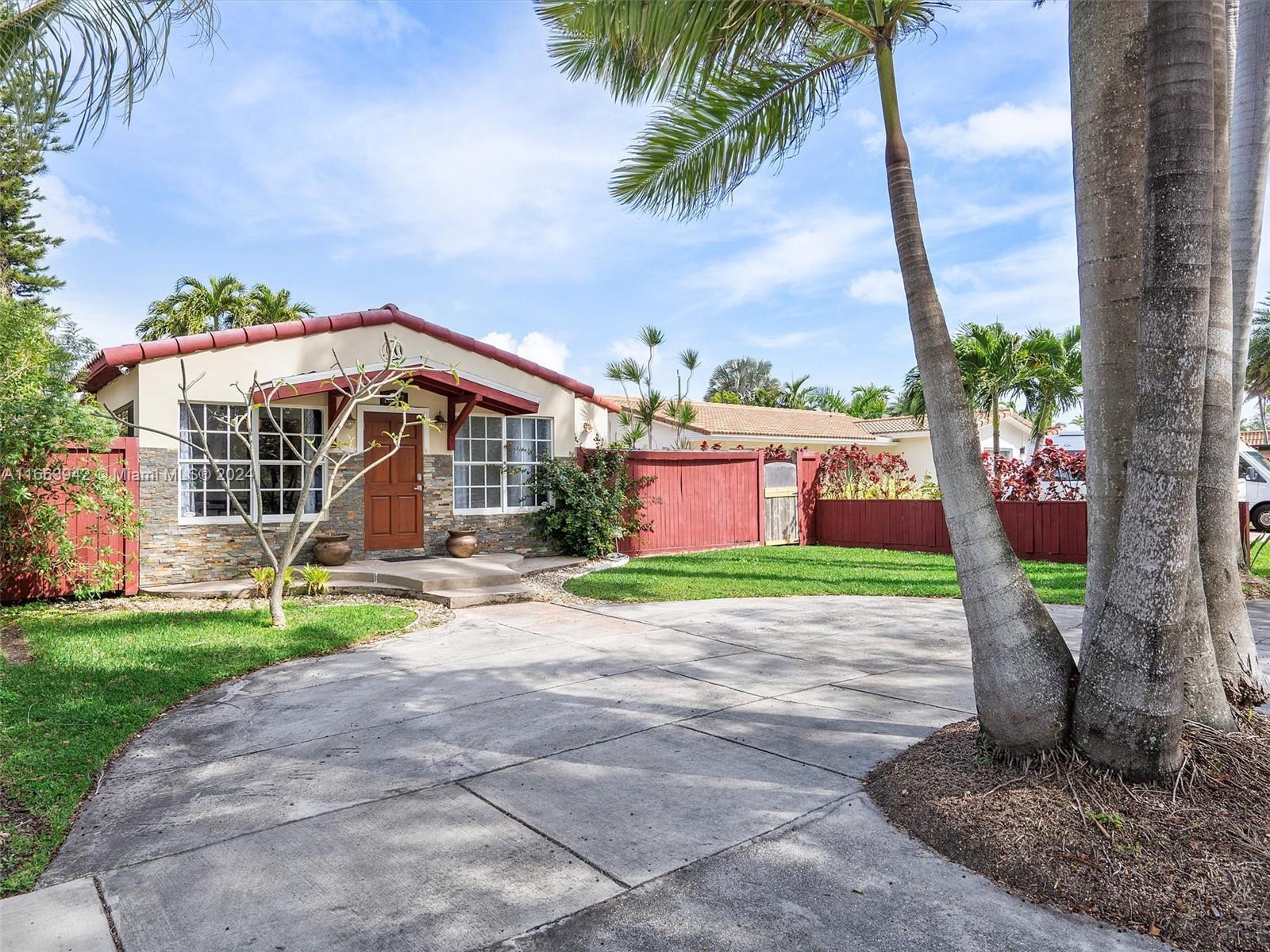 Picture of 1327 Madison St, Hollywood, FL 33019