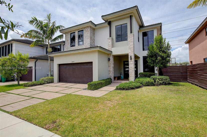 Picture of 16065 SW 136Th Ter, Miami FL 33196