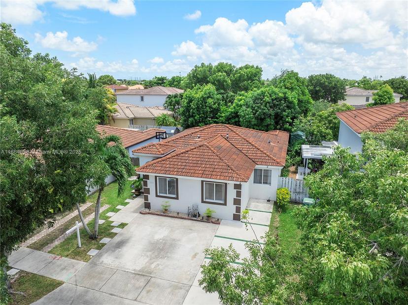 Picture of 12324 SW 251St St, Homestead FL 33032