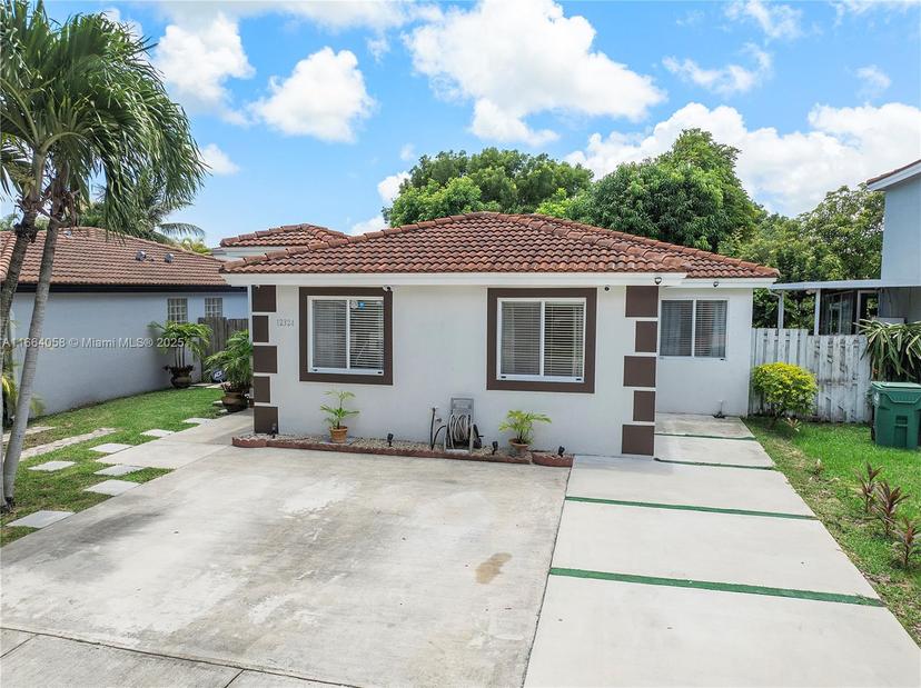 Picture of 12324 SW 251St St, Homestead FL 33032
