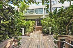 Picture of 2201 Collins Ave # 1, Miami Beach, FL 33139