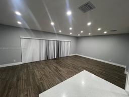 Picture of 8223 NW 8Th St # 11, Plantation, FL 33324