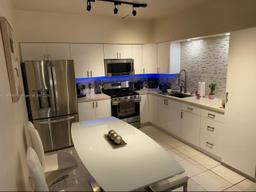 Picture of 565 W 76Th St, Hialeah, FL 33014