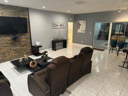 Picture of 565 W 76Th St, Hialeah, FL 33014