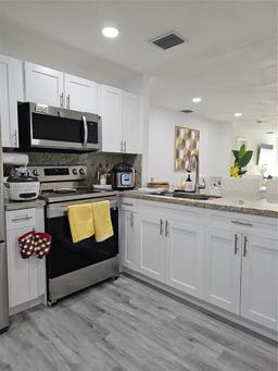 Picture of 21459 NW 40Th Cir Ct, Miami Gardens, FL 33055