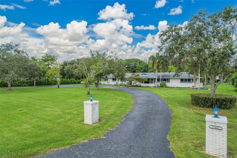 Picture of 17421 SW 300Th St, Homestead FL 33030