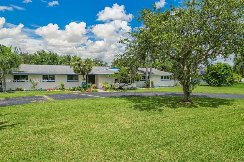 Picture of 17421 SW 300Th St, Homestead FL 33030