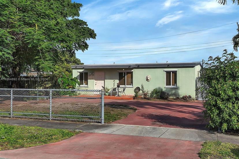 Picture of 10045 SW 51St Ter, Miami FL 33165