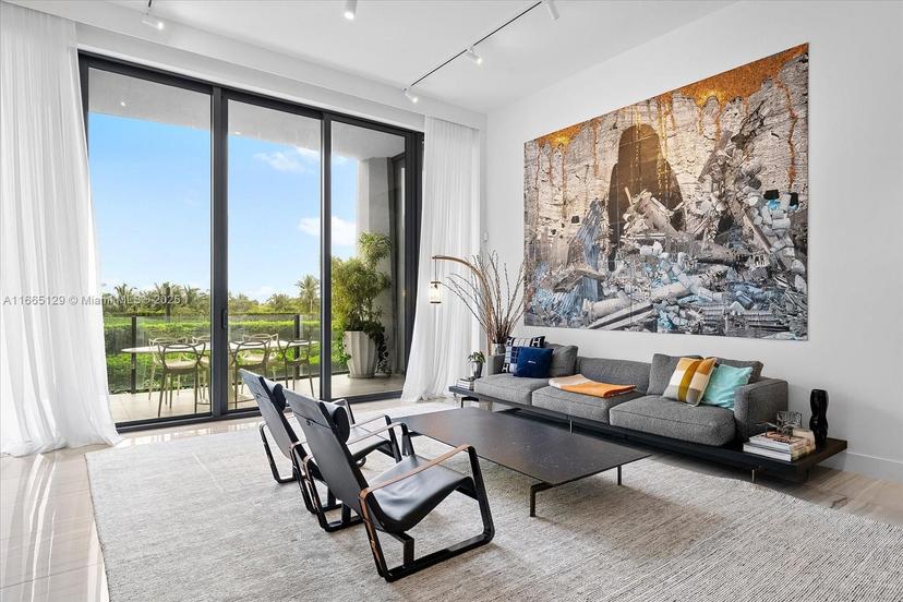 Picture of 2811 S Bayshore Dr # 4C, Miami FL 33133