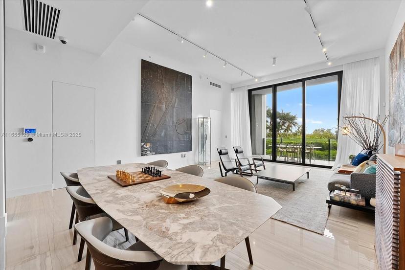 Picture of 2811 S Bayshore Dr # 4C, Miami FL 33133