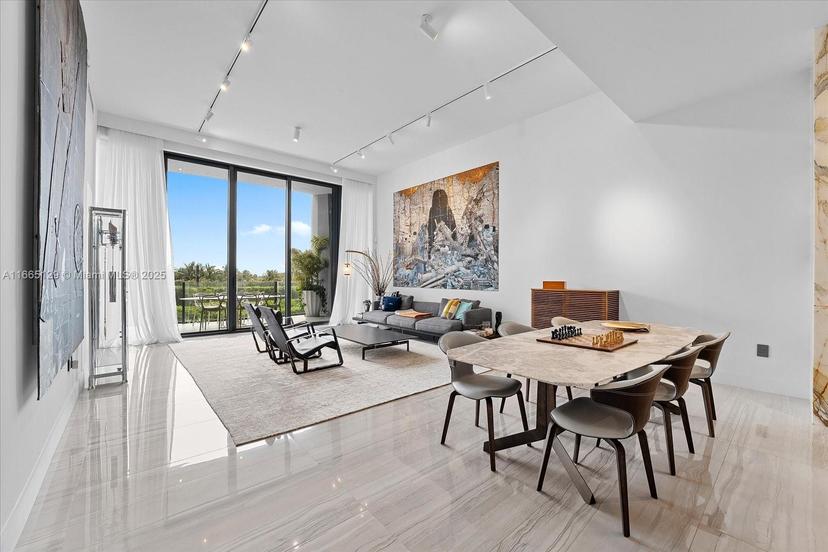 Picture of 2811 S Bayshore Dr # 4C, Miami FL 33133