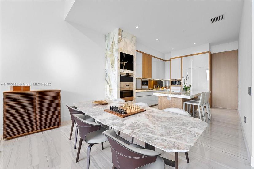 Picture of 2811 S Bayshore Dr # 4C, Miami FL 33133