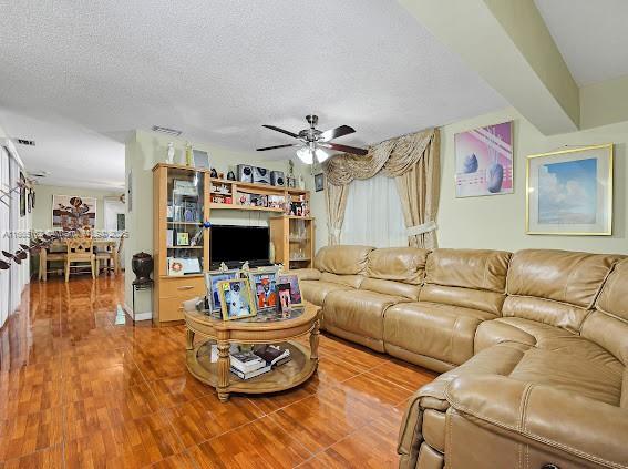Picture of 130 NE 186Th Ter, Miami FL 33179