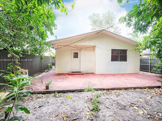 Picture of 130 NE 186Th Ter, Miami FL 33179