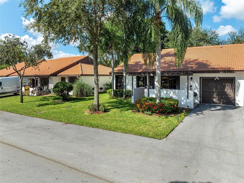 Picture of 7037 Marlberry Ln, Tamarac FL 33321